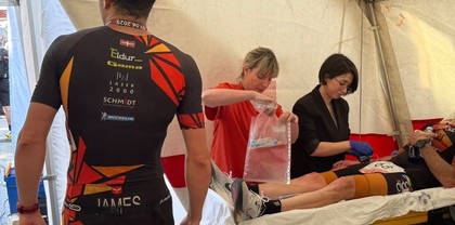 Foto The UCA analyzes the impact of extreme fatigue on the plasma of triathletes